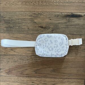 New Leopard Print Belt Bag